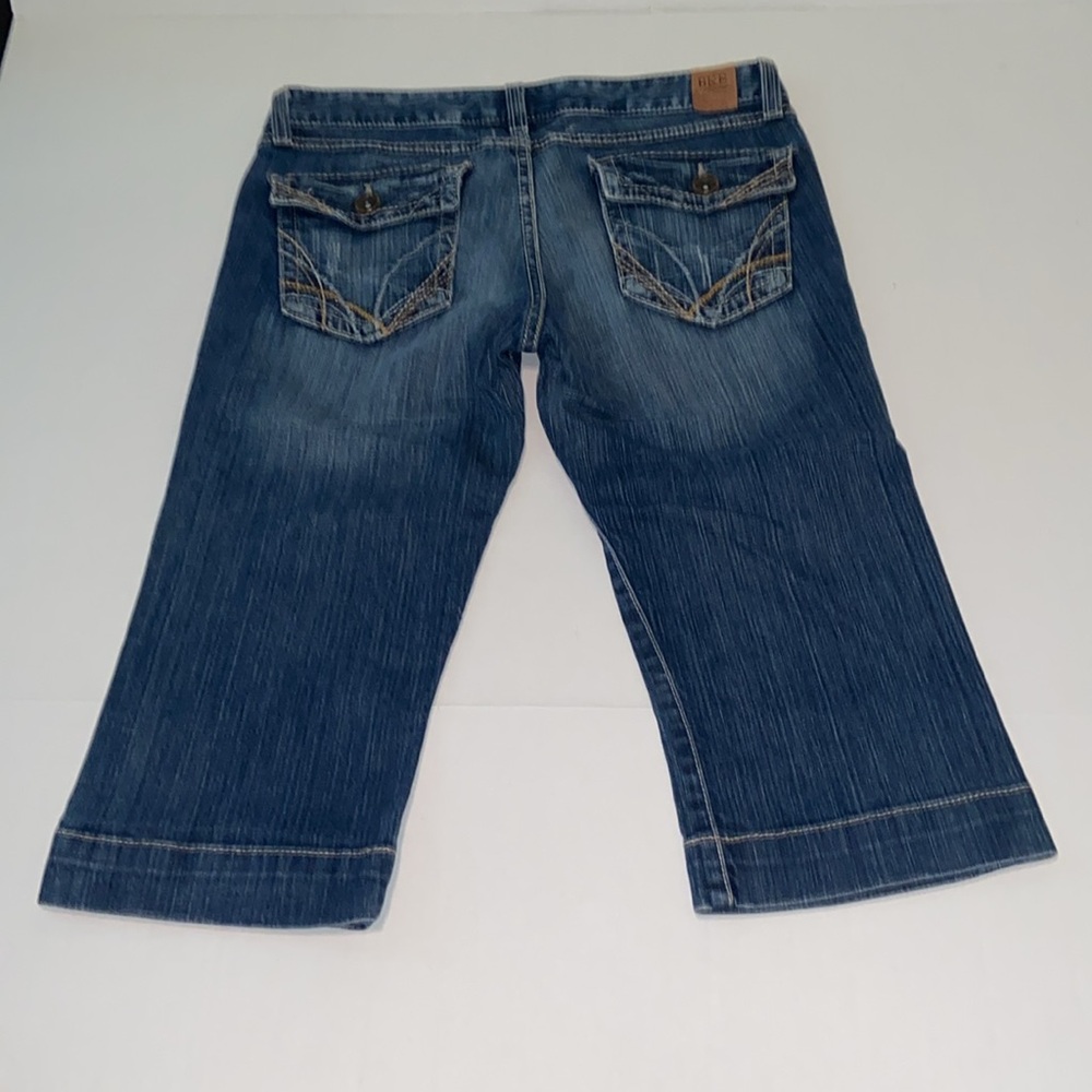 BKE Denim Madison Stretch Distressed Women’s Size 29 Capri Blue Jeans - Picture 2 of 14